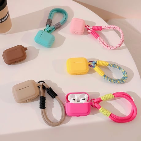 【Airpods 4】ストラップ付 AirpodsPro2ケース  シンプル風  airpods3カバー かわいい お揃い 全面保護 シリコン [M3579]