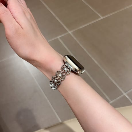 レーストリムデザイン アップルウォッチバンド パール  AppleWatchブレスレット Series11/10/9/8 SE3/2 40/41/42mm 高級感高品質 透かし彫り[M6253]