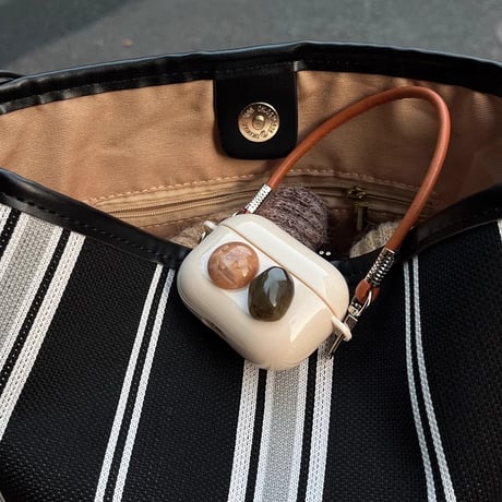 宝石 Airpods 4ケース レザーストラップ付 Airpodspro2/proカバー Airpods3/2 花キー ベージュ色 可愛い[M4933]