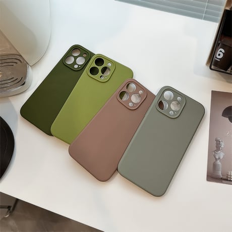 高品質シリコン iPhone15/15proケース 保護力強い iPhone14/13/12proカバー 耐久性あり シンプルコーデ 高級感[M3894]