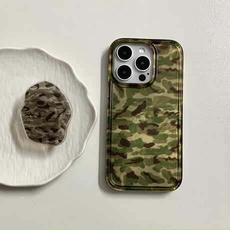 迷彩柄 iPhone16promax/16Proケース スマホグリップ付 iPhone15pro/14pro/13カバー シンプル風 艶感 カッコイイ[M5324]