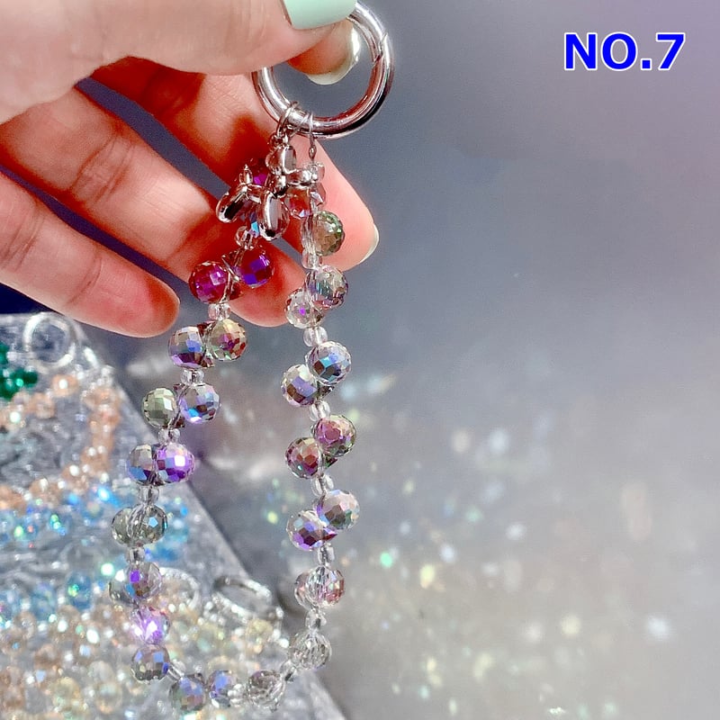 iPhone16」クリスタル ストラップ バックチャーム 高級感 キラキラ