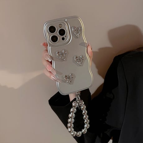 シルバー iphone14/13proケース ハートデコ 持ち手リング付 かわいい 女子力アップ[M3454]