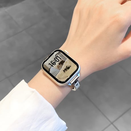 レザーとメタル AppleWatchバンド 高級感 上品アップルウォッチバンド Series11/10/9 8 7 6 5 4  3 2 SE3 SE2 Ultra3 セレブ愛用[M6368]