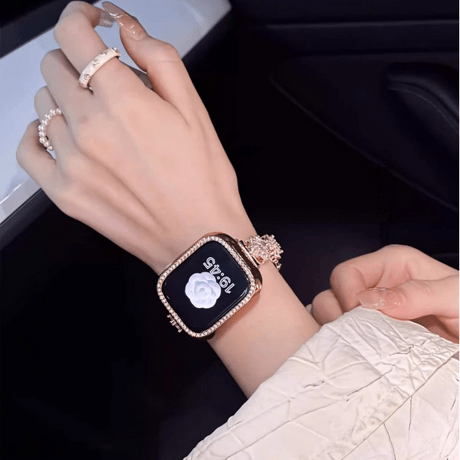 ダイヤクローバー AppleWatchバンド エレガント 高品質高級感 アップルウォッチSeries11/10/9 ベルト Ultra3/2/1 SE3/2/1 セレブ愛用 [M6146]