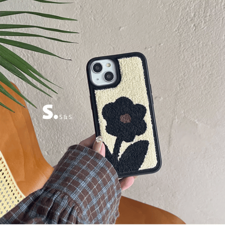 刺繡 iPhone15/15Proケース 花柄  iPhone14/13proカバー 高級感 秋冬トレンド 手触りいい[M3578]