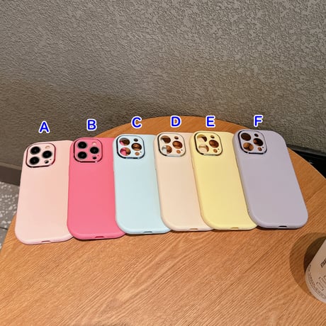 シンプル無地 iPhone15/15plus/15proケース 指紋防止 アイフォン14/13/SEカバー 淡色系 使いやすい [M3963]