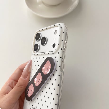 クマちゃんバンドエイドスタンド iPhone17/17Proケース 水玉模様 iPhone16Pro/15/14ケース 可愛い便利  [M6433]