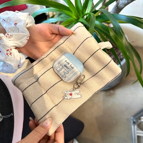 可愛い猫柄 Airpods4ケース ギフトにおすすめ AirpodsPro2ケース airpods3/2カバー キーホルダー付き 縞模様 淡色[M5383]