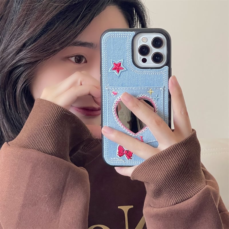 ミラー付カード入れ iPhone15/15proケース デニム 刺繍入り ミラー付カード入れ iPhone15/15proケース デニム 刺繍入り