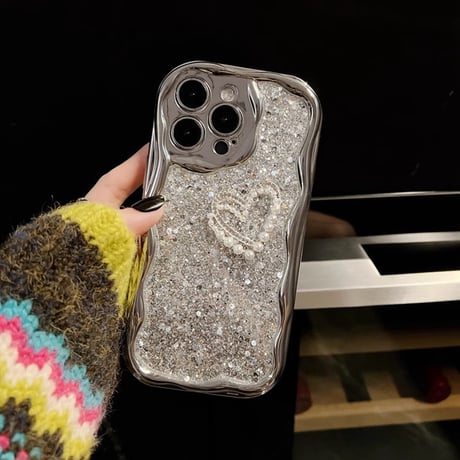 うねうねキラキラ iPhone15/15proケース グリッター入り 真珠ハート iPhone14pro/13/12/11カバー 女子力UP トレンドファッション[M3999]
