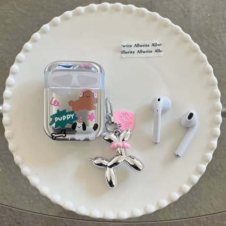 ギフトにおすすめ Airpods4ケース  めっちゃ可愛い犬ちゃん チャーム付 Airpodspro2/proカバー Airpods3 キュート[M4720]
