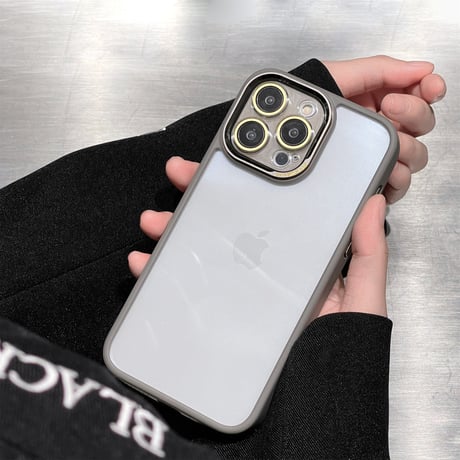 黄ばまない iPhone15/16proケース ガラスレンズフィルム付き iPhone14Pro/13proケース  シンプル高級感 金属ボタン [M3775]