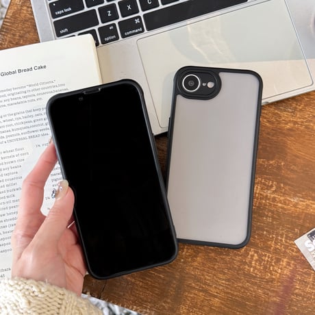 iPhone16e ケース 指紋防止 マット iPhone16pro/15/14/13/11シリーズカバー 耐久性ある 頑丈 半透明[M5114]