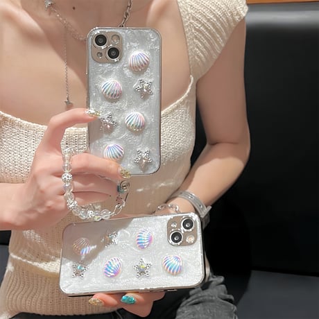 シェル iPhone15/15proケース チャーム付 iPhone14/13pro/12カバー キラキラ 女子力アップ[M4540]