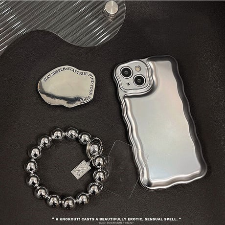 クールシルバー iphone15/14/13proケース グリップ/ストラップ付 アイフォン12/11カバー  高級感高品質 お洒落 ギフトにおすすめ  [M2092]