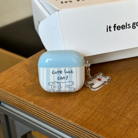 可愛い猫柄 Airpods4ケース ギフトにおすすめ AirpodsPro2ケース airpods3/2カバー キーホルダー付き 縞模様 淡色[M5383]
