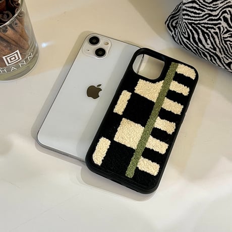 iPhone16/16Proケース シンプル風グリーンライン iphone15pro/14pro/13/12ケース チェック柄  温かい 柔らかい 個性M1259