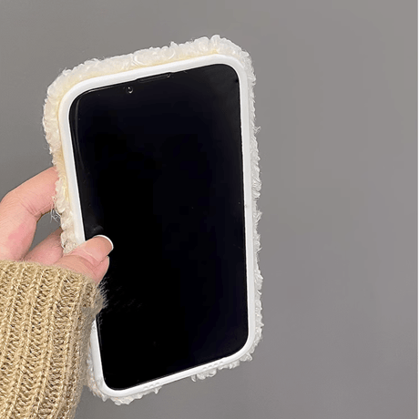 ファー 笑顔 iphone15/15Proケース  刺繡入り iPhone14/13/12Proカバー  かわいい 秋冬人気アイテム 手さわりいい[M3590]