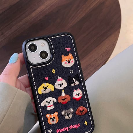 刺繡犬ちゃん iPhone15/14proケース デニム素材 iPhone13pro/12proカバー 可愛すぎる  [M3498]