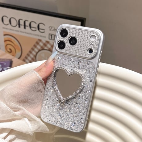 オシャレ便利 iPhone17pro/17ケース ハート型スタンド キラキラ感 iPhone16promax/15proケース ジュエリーストラップ ダイヤカメラカバー[M6243]