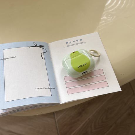 梨柄 Airpods4ケース Pear 韓国風 Airpods3/Pro2ケース airpodspro2カバー  キーチェーン付 ギフトにおすすめ[M5358]