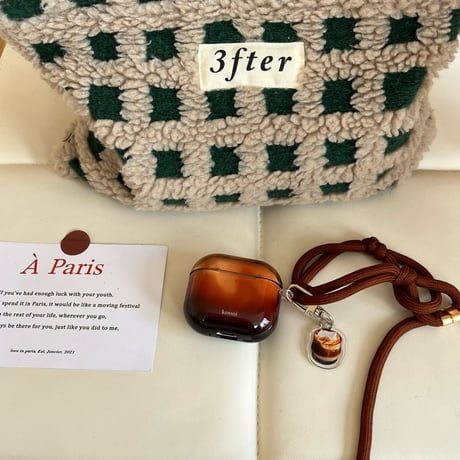 ぼかし Airpods 4ケース 琥珀色 光沢感 Airpodspro2/proカバー Airpods3/2 コーヒーカップとストラップ付[M4857]
