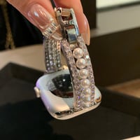 上品真珠 AppleWatchバンド キラキラダイヤ  AppleWatchベルト Series 11/10/9/8 SE3/2  Ultra3/2/1 メタルリック 高級感高品質[M6498]