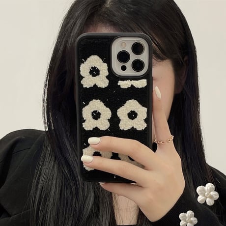 刺繡花柄 iphone14/13pro/12カバー 柔らかい  iphoneXs/11カバー  ブラック  温かい  キュート ギフトにいおすすめ M1352