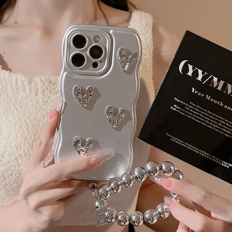 シルバー iphone14/13proケース ハートデコ 持ち手リング付 かわいい 女子力アップ[M3454]