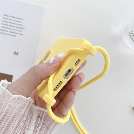 肩掛けストラップ付 iphone14pro/14Plusケース シンプル シリコンアイフォン13mini/12カバー 頑丈 お揃い 男女向け[M2135]