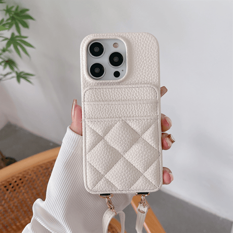 交通カード収納 iPhone15/14proケース キルティングレザー iPhone13pro/12/11proケース 肩掛けストラップ付  エレガント セレブ愛用[M3376]