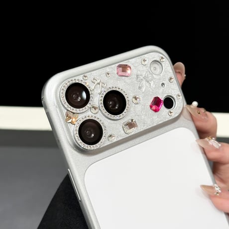 リボンとダイヤデコレンズカバー iPhone17ProMax/17Pro カメラレンズフィルム  金属製  おしゃれ  頑丈 キラキラ 耐久性耐衝撃 [M6506]