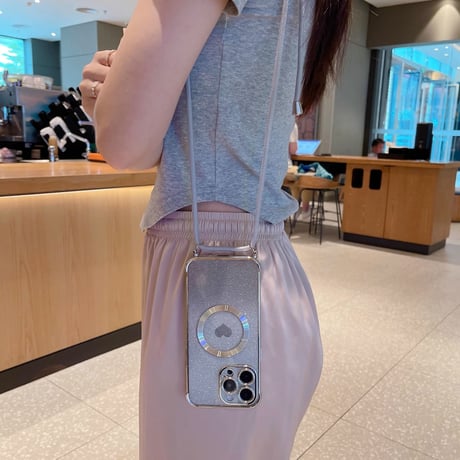 ショルダー iPhone16/15proケース MagSafe対応 ハート柄 キラキラ iphone 14/13/12カバー ラメいりシート付[M3574]