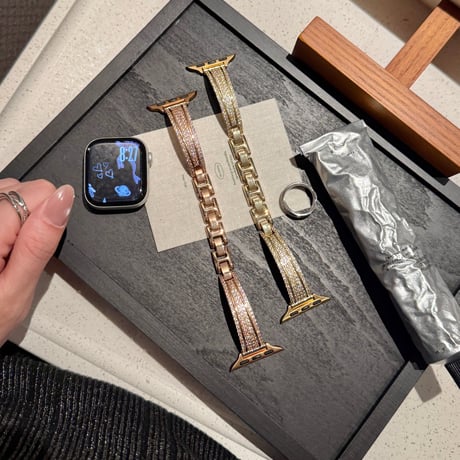 上品 AppleWatchバンド キラキラダイヤ  AppleWatchベルト Series 11/10/9/8 SE3/2  Ultra3/2/1 メタルリック 高級感たっぷり[M6475]