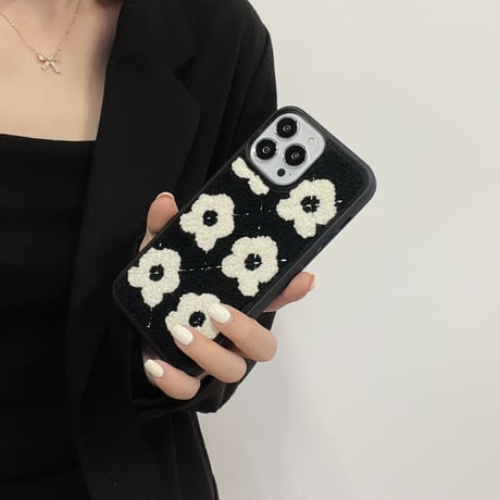 刺繡花柄 iphone14/13pro/12カバー 柔らかい  iphoneXs/11カバー  ブラック  温かい  キュート ギフトにいおすすめ M1352