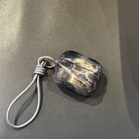 おしゃれ Airpods Pro3ケース 波紋  Airpods4/3ケース 半透明 艶感 AirpodsPro2/Pro1カバー ストラップ付き 暈し染めグレー [M5697]