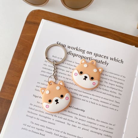 コーギー お尻 airtagsケース  可愛い 犬 エアタグカバー  キーリング付き 頑張ソフトケース  M821