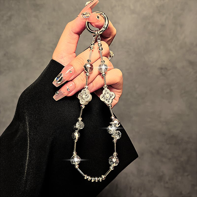 高級感 四葉のクローバー ストラップ キラキラクリスタル チャーム