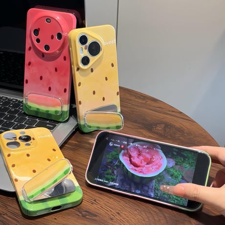 鏡付スタンド iPhone16pro/16ケース スイカ柄 iPhone15/14pro/13promaxカバー 可愛い プレゼントにおすすめ[M5525]