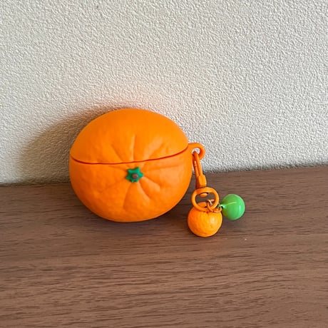 みかん Airpods4ケース ギフトにおすすめ AirpodsPro2ケース airpods3/2カバー キーチェーン付き 面白いかわいい[M5400]