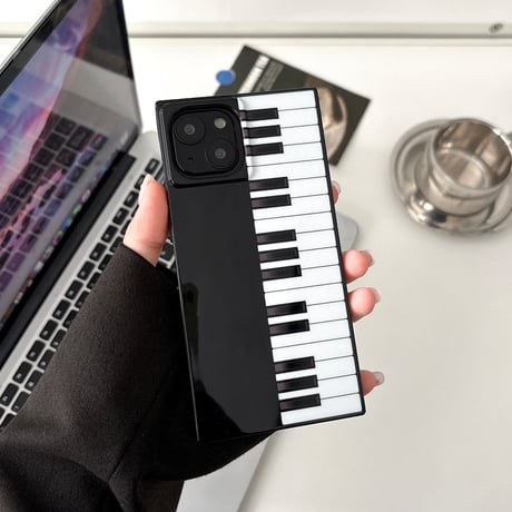 ピアノ iPhone15/15proケース スクエア iPhone14/13pro/12promaxケース かわいい ギフトにおすすめ[M4562]
