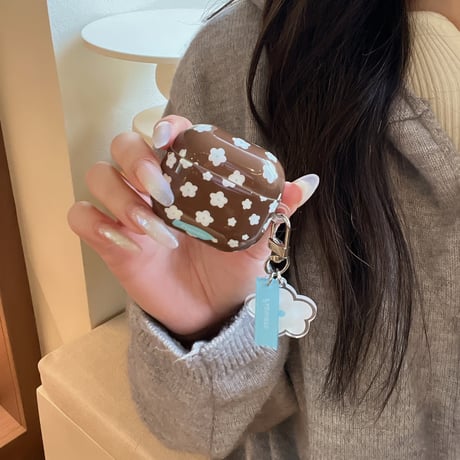 韓国っぽ Airpods Pro3ケース 花柄 Airpods4/3カバー pro2/pro1 白花キーホルダー/リング ブラウンカラー[M6057]
