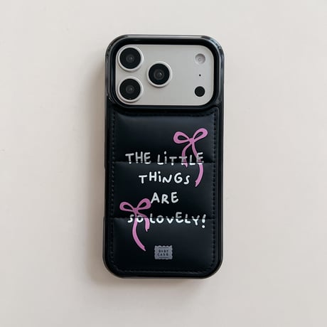 リボン柄ダウンジャケット風 iPhone17Pro/17ケース 上品 頑丈 iPhone16Pro/15カバー 冬に人気 [M5778]