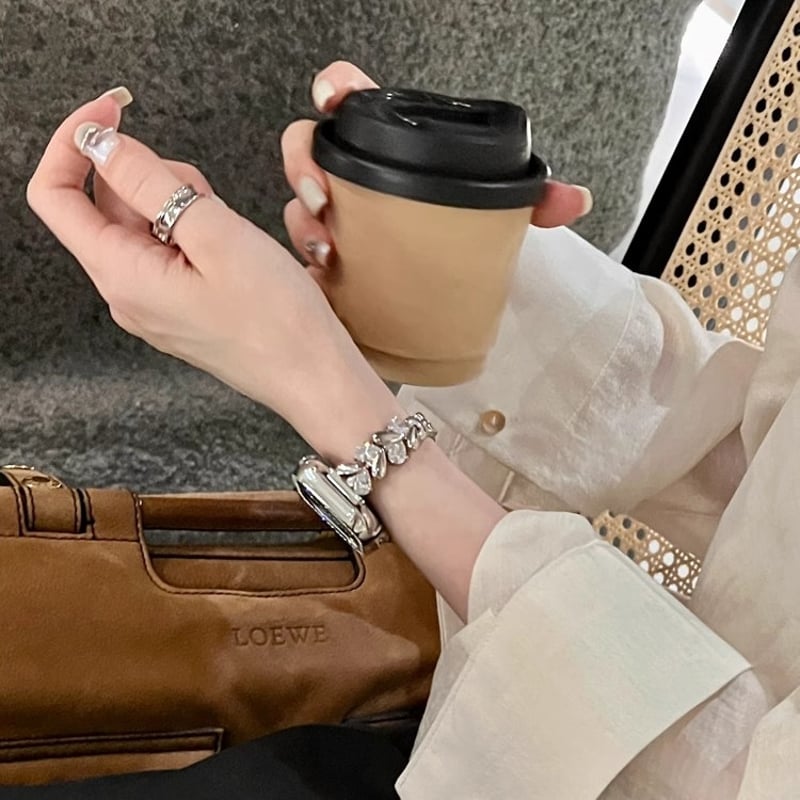 おしゃれ アップルウォッチS10/9 バンド キラキラハート Apple