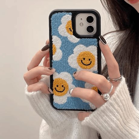 笑顔の花 iphone16/15/14proケース 刺繍入り可愛い iphone13/12/11カバー   綺麗 秋冬アイテム ガールズ向け 頑丈 M1078