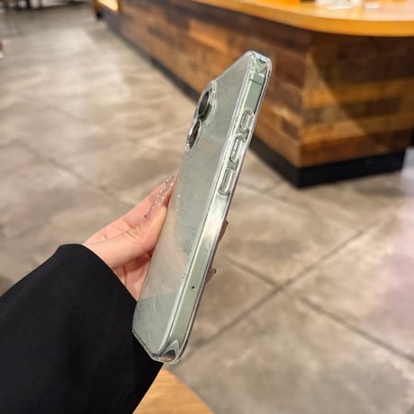 iPhone17ケース セージ/ラベンダーに合う シェル風 キラキラ感 iPhone17Pro/16/15カバー 光る お洒落 グラデーションカラー [M6039]