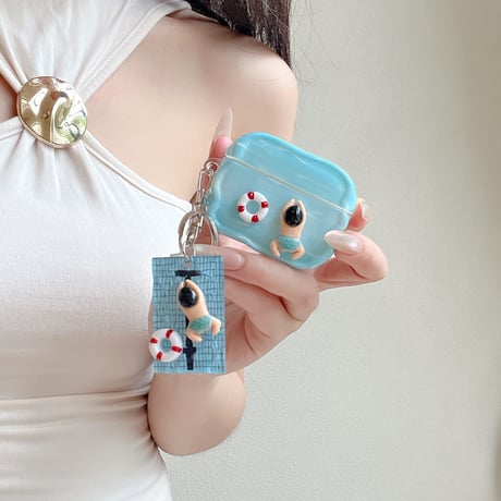 泳ぐ男女 AirpodsPro3ケース  ペアお揃い Airpods4/3カバー pro2/Pro1ケース 可愛いキーホルダー付 ギフトに最適[M6466]