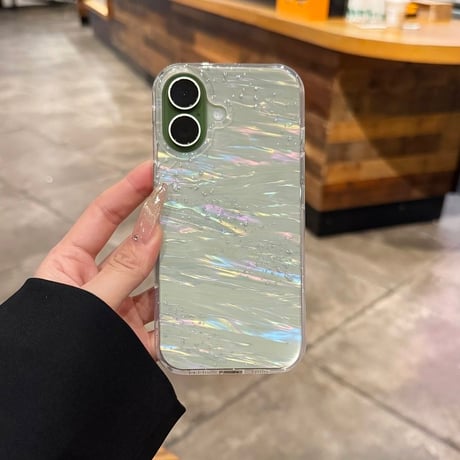 iPhone17ケース セージ/ラベンダーに合う シェル風 キラキラ感 iPhone17Pro/16/15カバー 光る お洒落 グラデーションカラー [M6039]