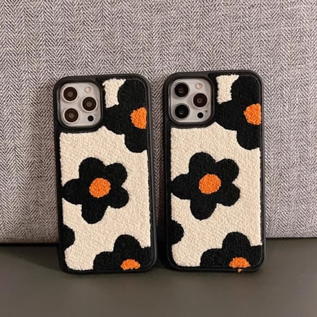 秋冬人気  iPhone16/15Proケース 刺繡 花柄 iPhone14/13pro/12カバー 高級感 女子に人気 ギフトも最適 [M3568]